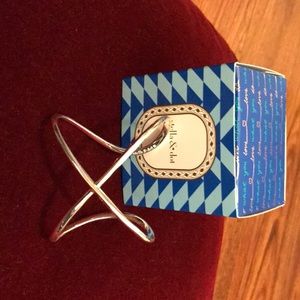 Stella and dot Sculpted X Cuff